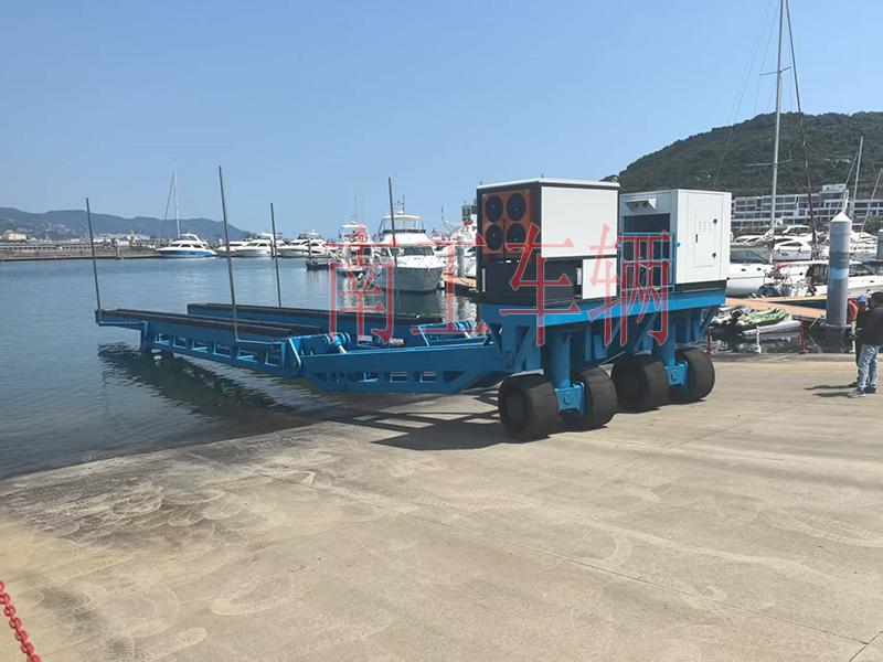 100噸重型游艇拖車(chē) 自走式船艇拖車(chē)