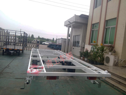 4噸房車底盤(pán) 平板全掛拖車5I.jpg