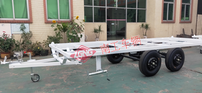 4噸房車底盤(pán) 平板全掛拖車3I.jpg