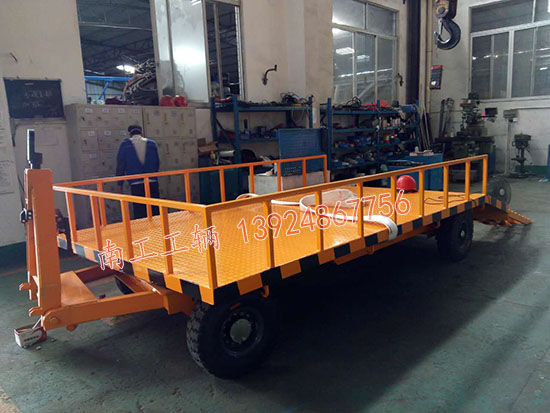 帶過(guò)渡橋5噸平板拖車1 I .jpg