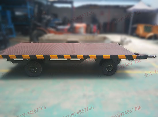 1677823685557919.jpg 3噸平板拖車(chē).jpg