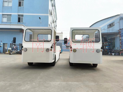 1704350210582497.jpg 2噸座駕式純電動(dòng)平板拖車(chē)I.jpg