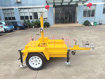 1763516950549367.jpg 手動升降廣告拖車 移動式拖車底盤4I.jpg